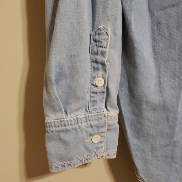 Denim Button-down top - Picture 3 of 4
